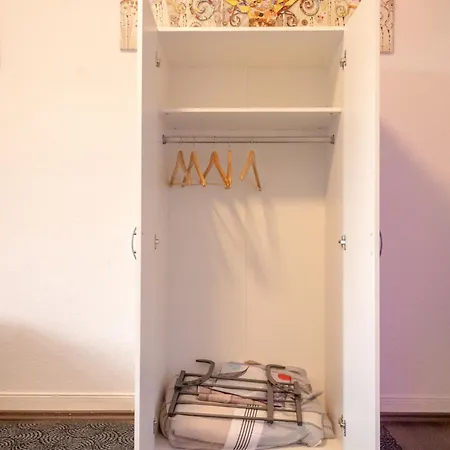 Superior 3 Rooms, 4-8 Guests, Modern, Full Equipped Apartment