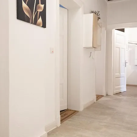 Apartment Superior 3 Rooms, 4-8 Guests, Modern, Full Equipped Duisburg