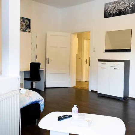 Superior 3 Rooms, 4-8 Guests, Modern, Full Equipped Apartment