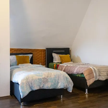 Superior 3 Rooms, 4-8 Guests, Modern, Full Equipped Apartment *